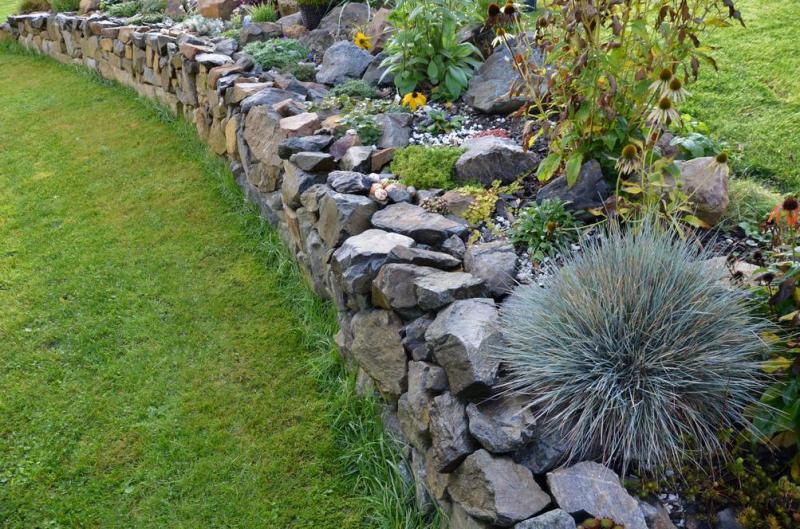 Comment r&eacute;aliser un enrochement durable &agrave; Vercel Villedieu le Camp ?